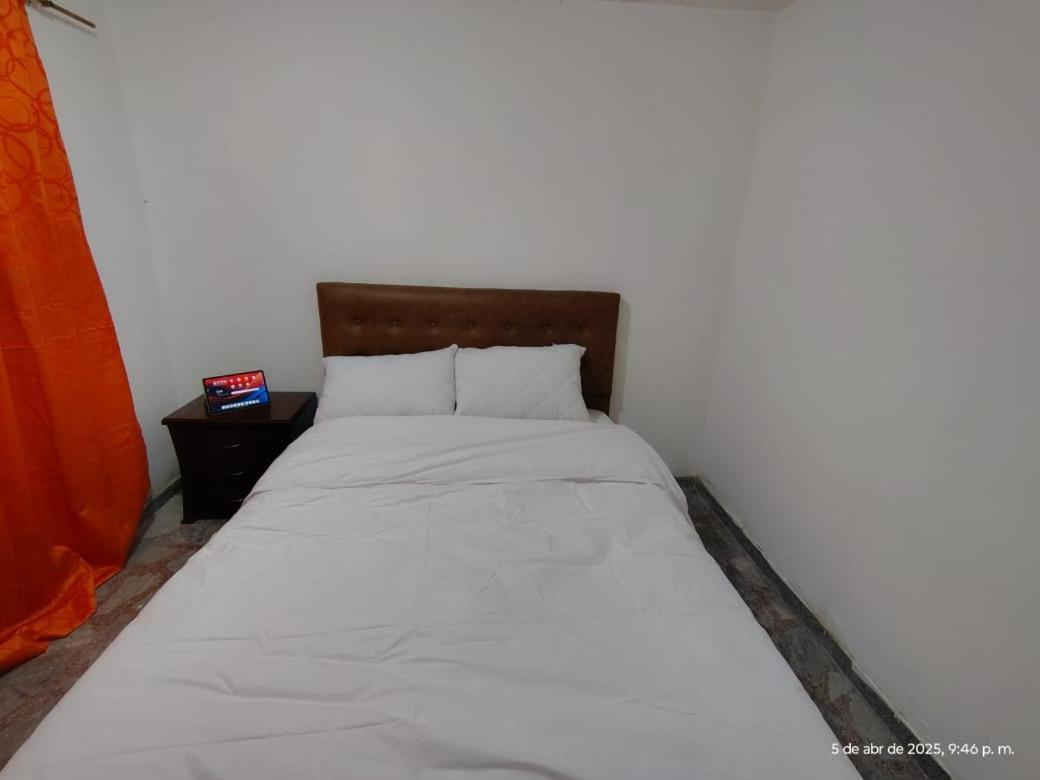 Viajeros Cerca Del Aeropuerto Habitación en casa particular Bogotá